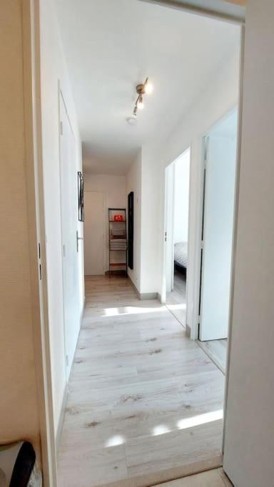 Cosy Home 2, 2 Chambres, 6 Personnes, 3 Min Gare, Parking Cergy Dış mekan fotoğraf